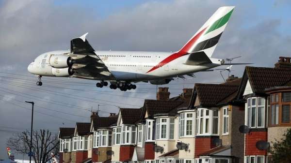 Heathrow-funded group sending 'incredibly misleading' mail to homes across west London, campaigners allege Heathrow-funded group sending 'incredibly misleading' mail to homes across west London, campaigners allege