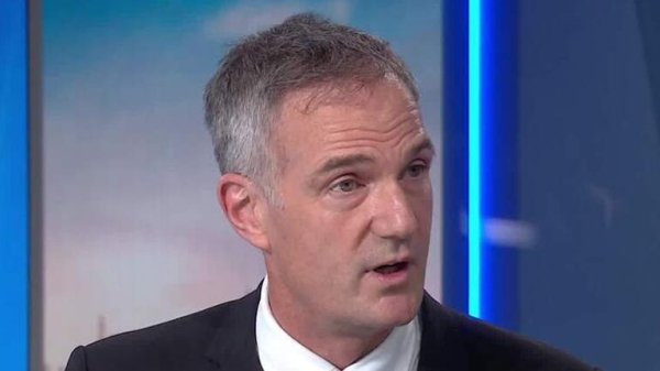 Hundreds of thousands of people backlash against internet safety rules Hundreds of thousands of people backlash against internet safety rules