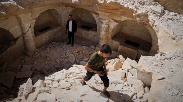 Syrian contractor discovers ancient Byzantine tomb complex during construction 