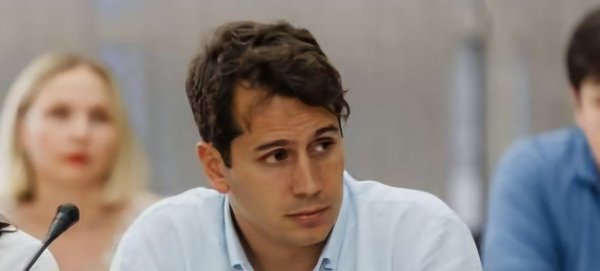 Fleeing the frontline in Ukraine
Fleeing the frontline in Ukraine