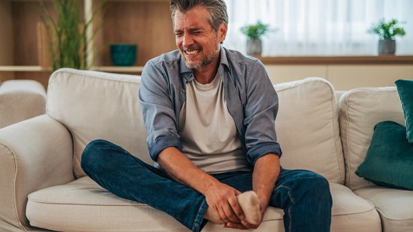 Aging-related joint disorder increasingly affects people under 40, study finds