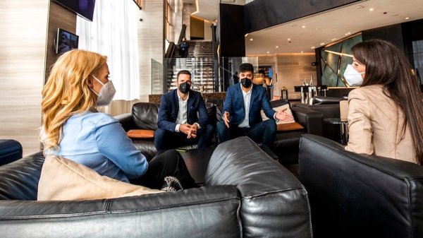 Researchers locked flu patients in a hotel with healthy adults &mdash; no one got sick